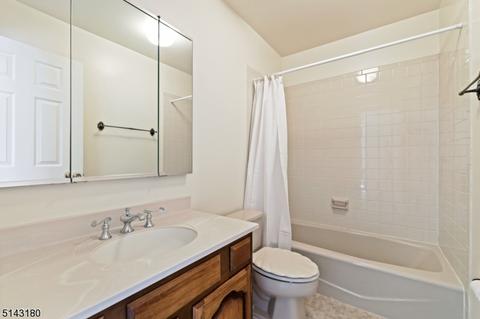 27 Killdeer Dr, Hackettstown, NJ 07840 photo 18