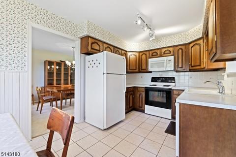 27 Killdeer Dr, Hackettstown, NJ 07840 photo 10