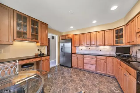 48 Wexford Dr, Mendham, NJ 07945 photo 2