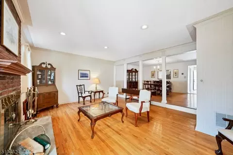 48 Wexford Dr, Mendham, NJ 07945 photo 8