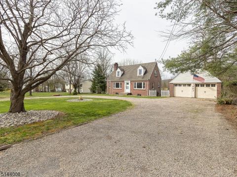 141 Perryville Rd, Hampton, NJ 08827 photo 3