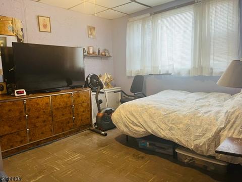 594 Devon St, Kearny, NJ 07032 photo 12