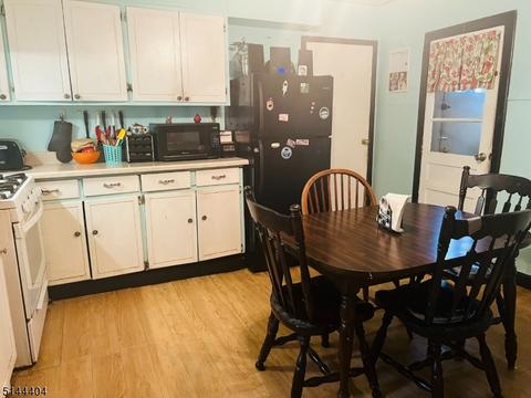 594 Devon St, Kearny, NJ 07032 photo 2