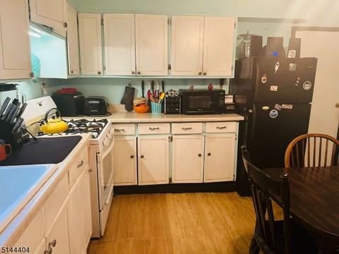 594 Devon St, Kearny, NJ 07032 photo 3