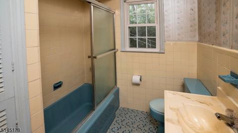 4 Archung Rd, Wayne, NJ 07470 photo 13
