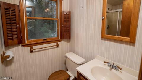 4 Archung Rd, Wayne, NJ 07470 photo 15