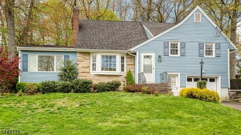 4 Archung Rd, Wayne, NJ 07470 photo 1