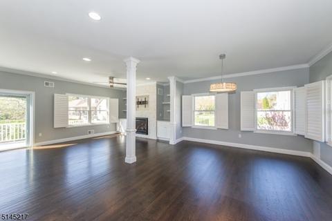 19 Greg Ct, Wayne, NJ 07470 photo 2