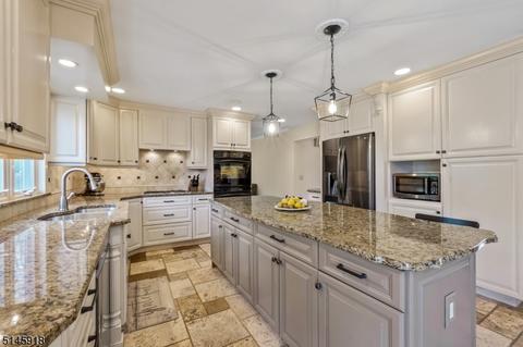 20 Old Forge Ln, Berkeley Heights, NJ 07922 photo 10