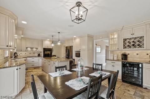 20 Old Forge Ln, Berkeley Heights, NJ 07922 photo 9