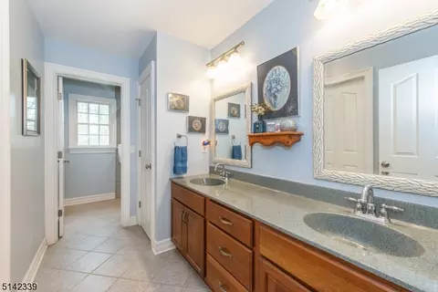 16 Coolidge Dr, Berkeley Heights, NJ 07922 photo 17