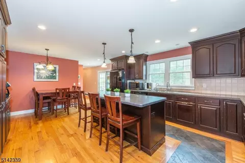 16 Coolidge Dr, Berkeley Heights, NJ 07922 photo 10
