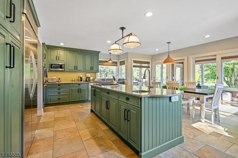 17 E Ash St, Basking Ridge, NJ 07920 photo 9