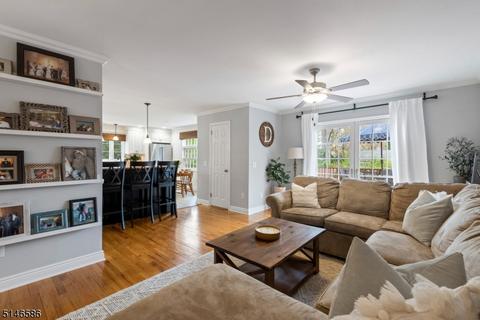 609 Ashland Rd, Middlesex, NJ 08846 photo 9