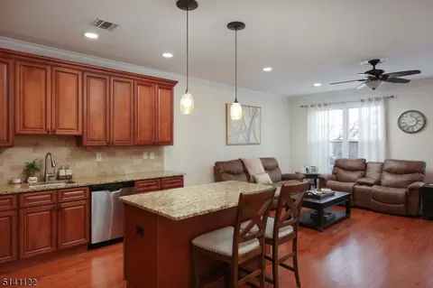 20 Parkside Dr, Haskell, NJ 07420 photo 10