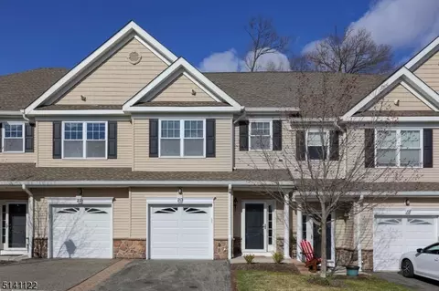 20 Parkside Dr, Haskell, NJ 07420 photo 2