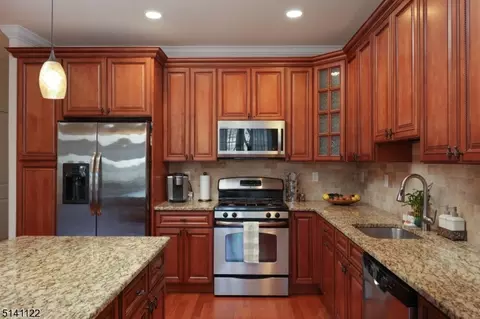 20 Parkside Dr, Haskell, NJ 07420 photo 6