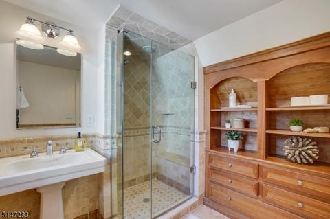 58 Whittingham Ter, Millburn, NJ 07041 photo 12