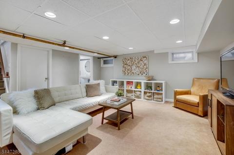 58 Whittingham Ter, Millburn, NJ 07041 photo 20