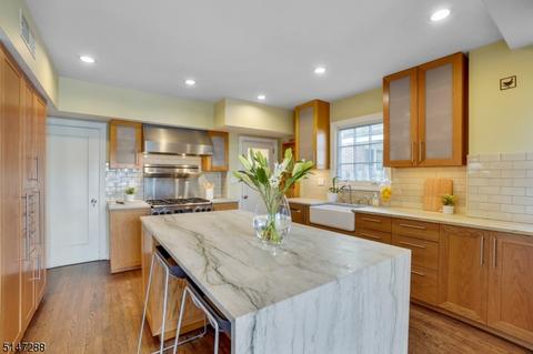 58 Whittingham Ter, Millburn, NJ 07041 photo 15