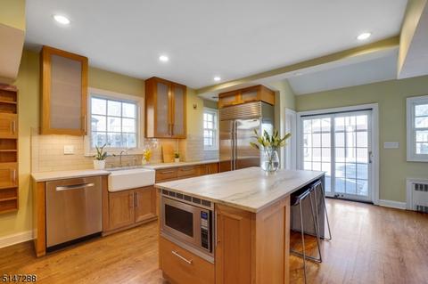 58 Whittingham Ter, Millburn, NJ 07041 photo 16