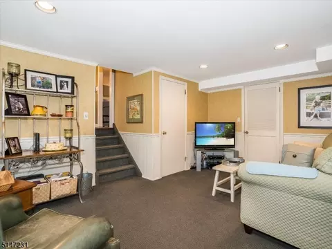 36 Normandy Dr, Wayne, NJ 07470 photo 14