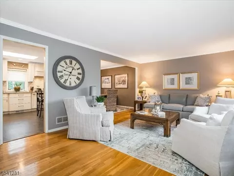 36 Normandy Dr, Wayne, NJ 07470 photo 4