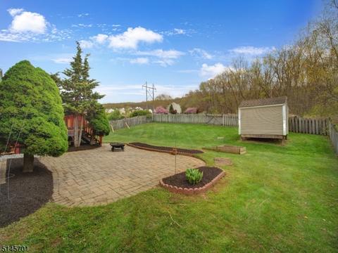9 Heron Dr, Hackettstown, NJ 07840 photo 2