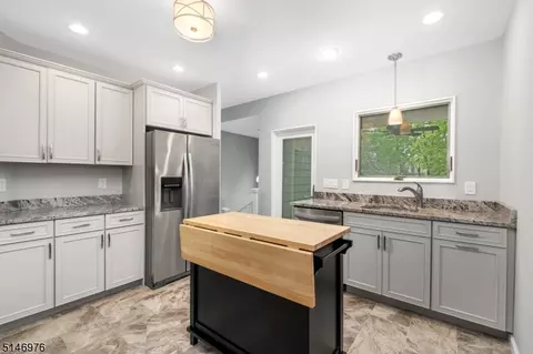 136 E Cliff St, Somerville, NJ 08876 photo 4