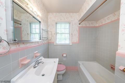 415 Upper Mtn, Montclair, NJ 07043 photo 14