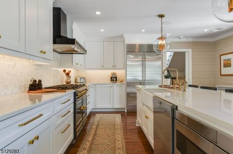 8 Edgewood Dr, Summit, NJ 07901 photo 9