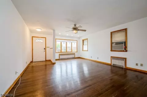 19 Maple Ave, Edison, NJ 08837 photo 4