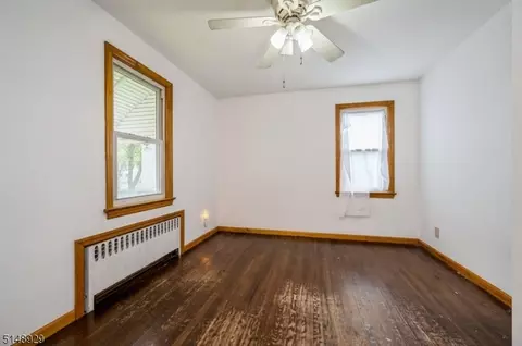 19 Maple Ave, Edison, NJ 08837 photo 16