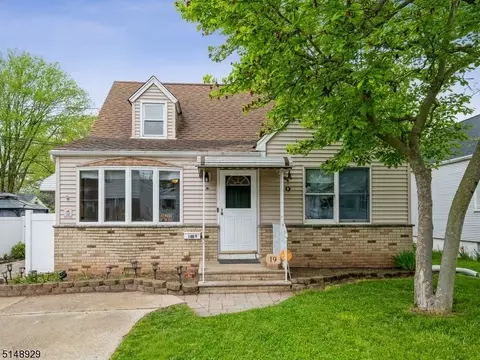 19 Maple Ave, Edison, NJ 08837 photo 1