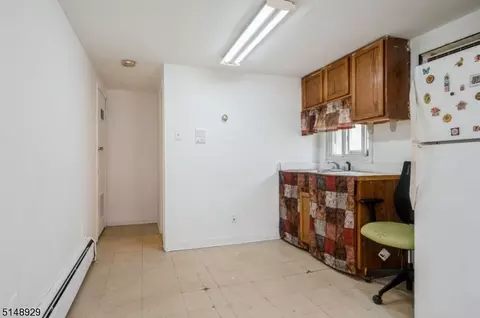 19 Maple Ave, Edison, NJ 08837 photo 41