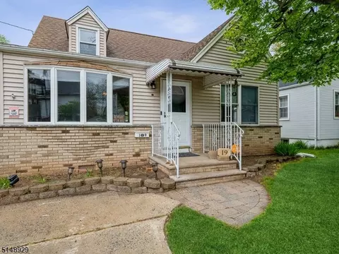 19 Maple Ave, Edison, NJ 08837 photo 32