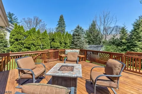 81 Hillside Ave, Berkeley Heights, NJ 07922 photo 36