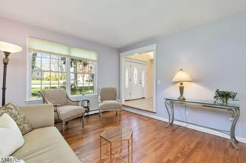 81 Hillside Ave, Berkeley Heights, NJ 07922 photo 14