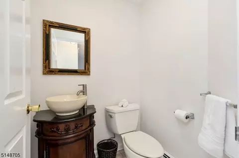 81 Hillside Ave, Berkeley Heights, NJ 07922 photo 18