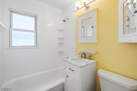 44 Bergen Ave, Wanaque Boro, NJ 07420 photo 11