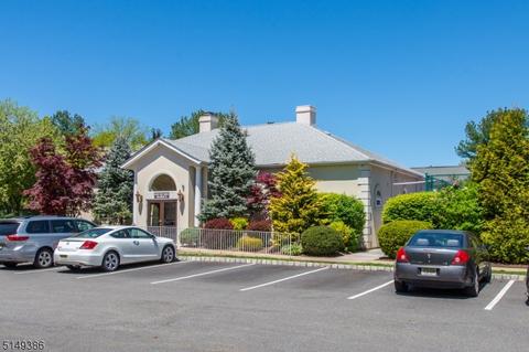 606 Brittany Dr, Wayne, NJ 07470 photo 17