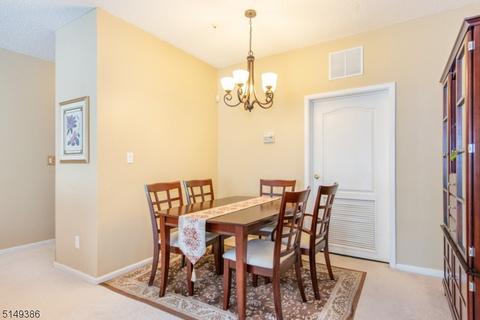 606 Brittany Dr, Wayne, NJ 07470 photo 7