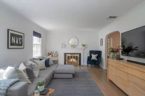 20 Midland Ter, Summit, NJ 07901 photo 8