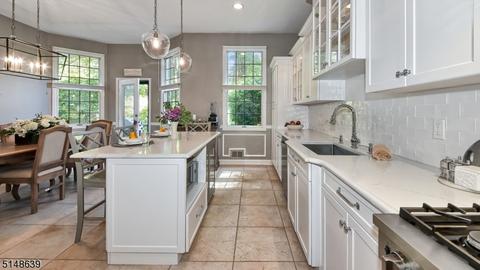 54 Shearwater Ln, Wayne, NJ 07470 photo 11