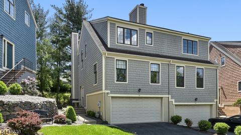 54 Shearwater Ln, Wayne, NJ 07470 photo 2
