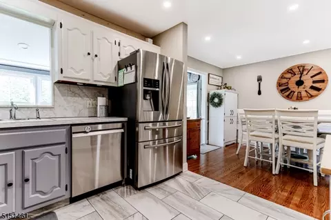 94 Lyons Pl, Springfield, NJ 07081 photo 13