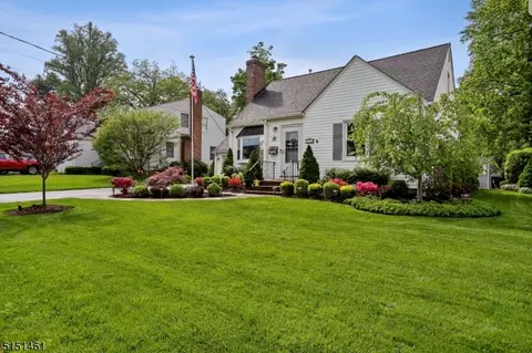 94 Lyons Pl, Springfield, NJ 07081 photo 2