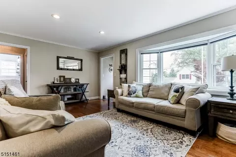 94 Lyons Pl, Springfield, NJ 07081 photo 6