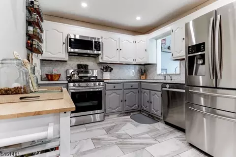 94 Lyons Pl, Springfield, NJ 07081 photo 8