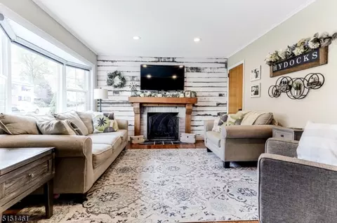 94 Lyons Pl, Springfield, NJ 07081 photo 4